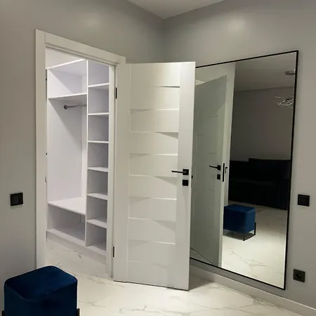 Luxury Stryiska, 108 Lägenhet